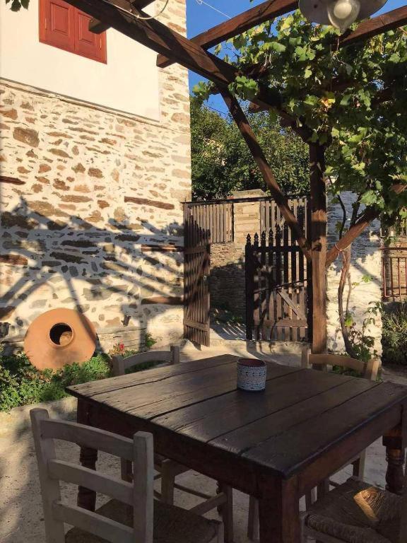 San Lorenzo Cottage - Παραδοσιακά Πέτρινα Δωμάτια Agios Lavrentios Exterior photo